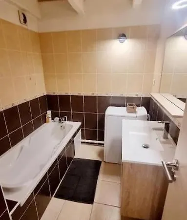 Duplex Cosy Centre * Nimes